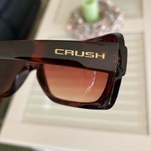 CRUSH SUNGLASSES